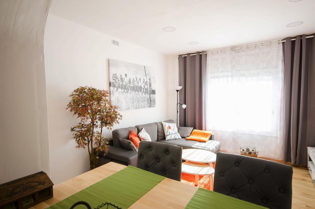 Oscar Apartments Estacion Сіджас Екстер'єр фото