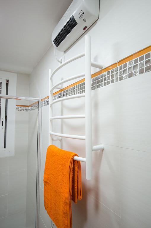 Oscar Apartments Estacion Сіджас Екстер'єр фото